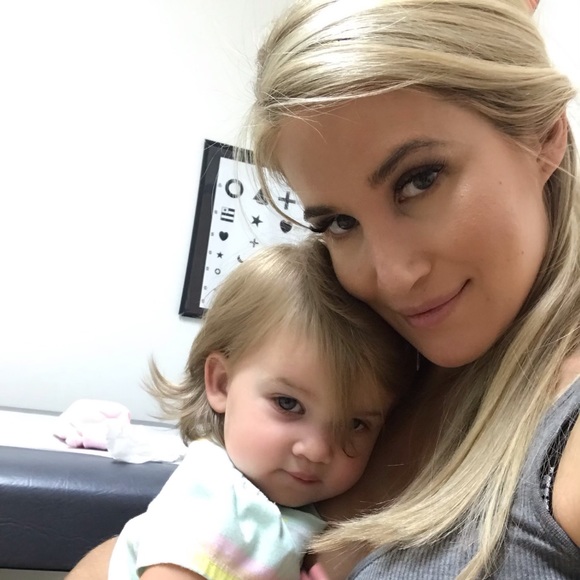 Meet your posher - Picture 2 of 4